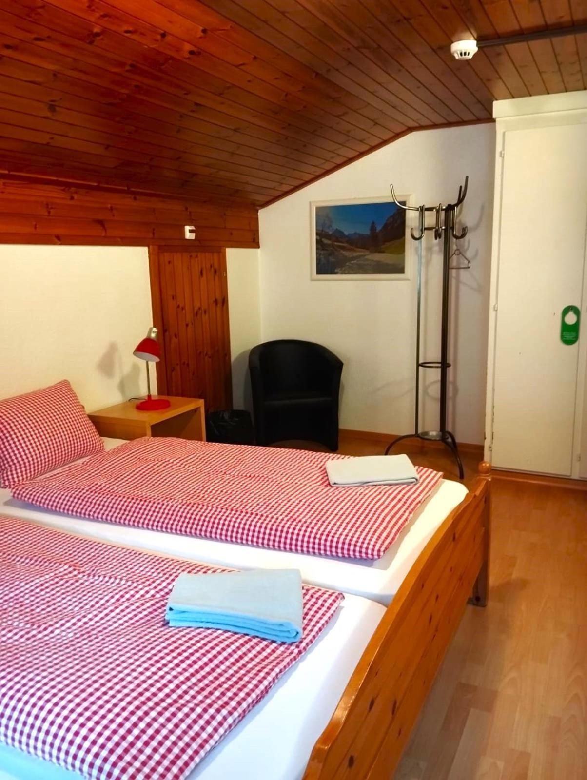 Hotel Weisses Kreuz Brienz  Zimmer foto