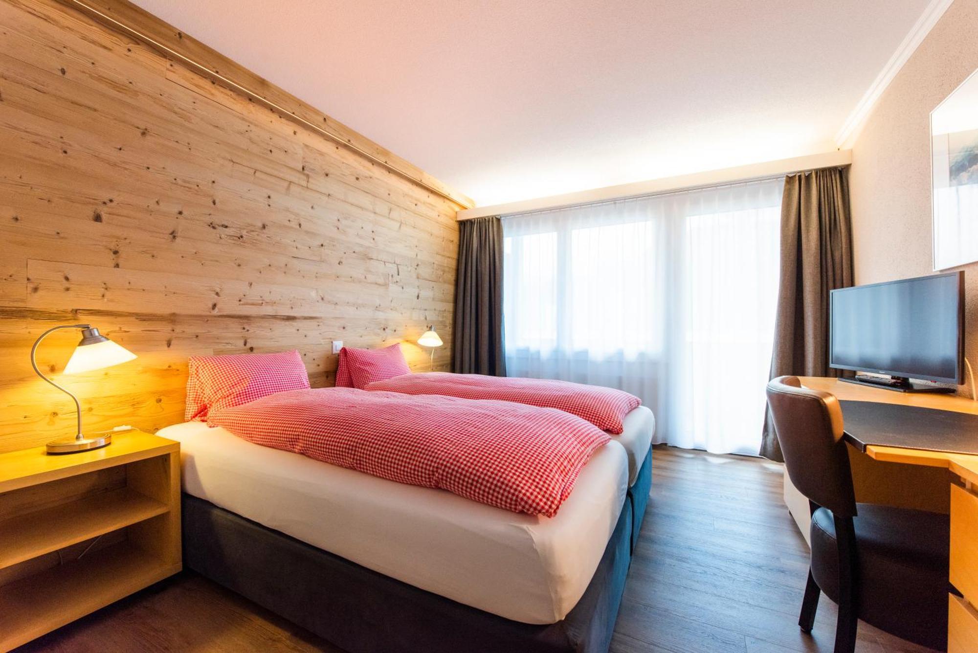 Hotel Weisses Kreuz Brienz  Exterior foto